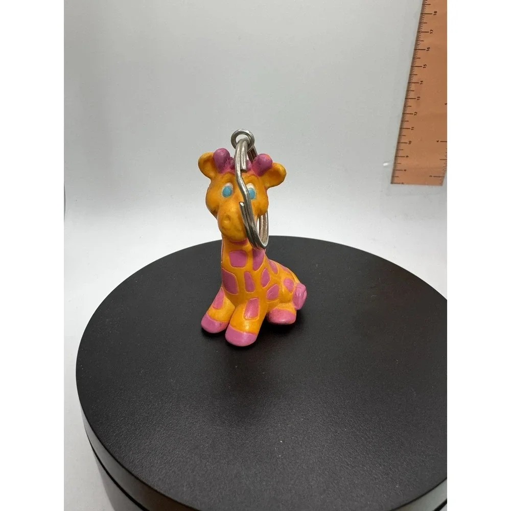 Vintage 1993 Avon Key‎ To Cuteness Keychain Circus Giraffe *No Box